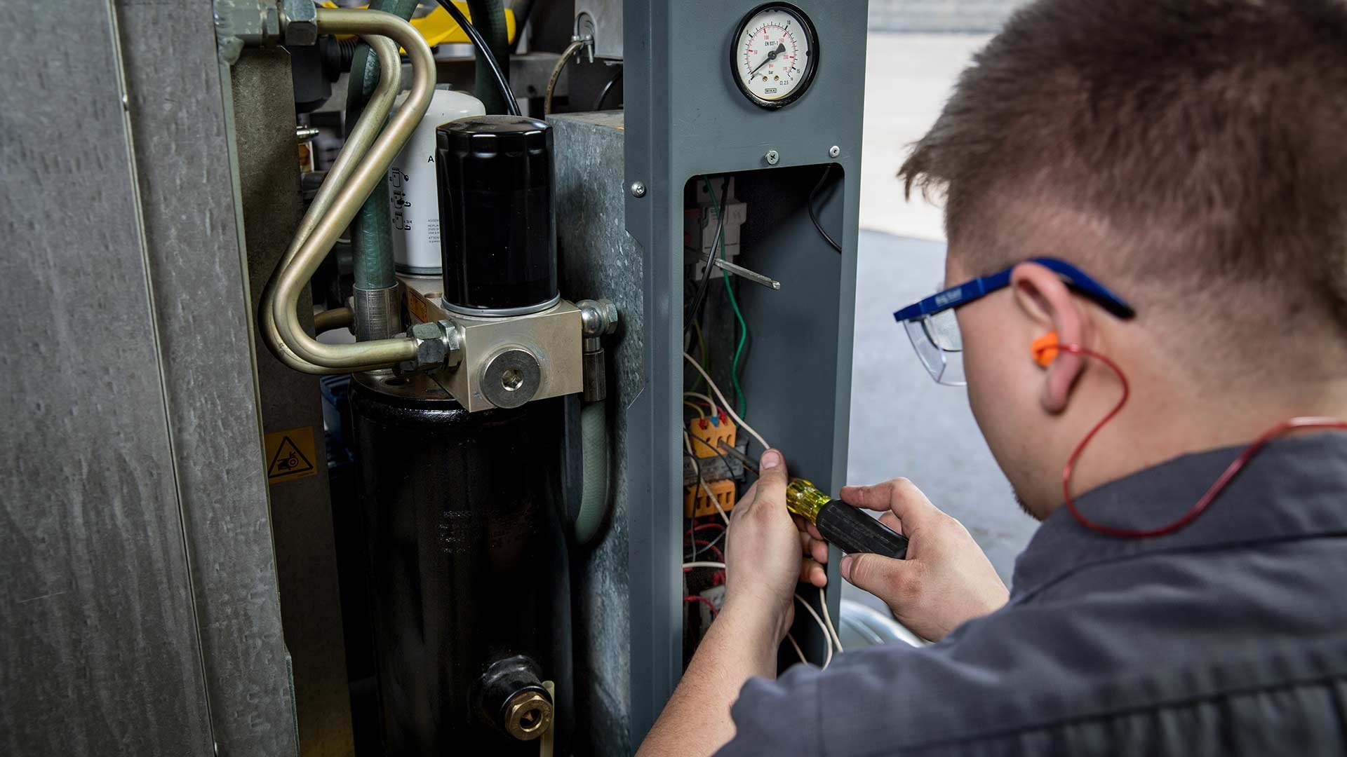 Lợi ích của việc bảo dưỡng định kỳ máy nén khí